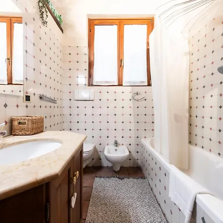 San Tomaso Luxury Apt, 2 Steps From Centre, No Ztl Lägenhet Verona