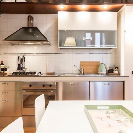 Lägenhet San Tomaso Luxury Apt, 2 Steps From Centre, No Ztl *