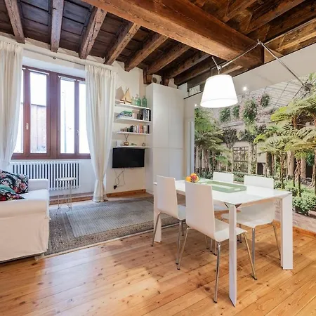 Lägenhet San Tomaso Luxury Apt, 2 Steps From Centre, No Ztl Verona