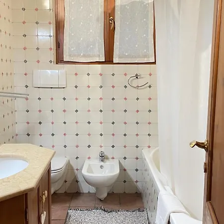 San Tomaso Luxury Apt, 2 Steps From Centre, No Ztl Appartement *
